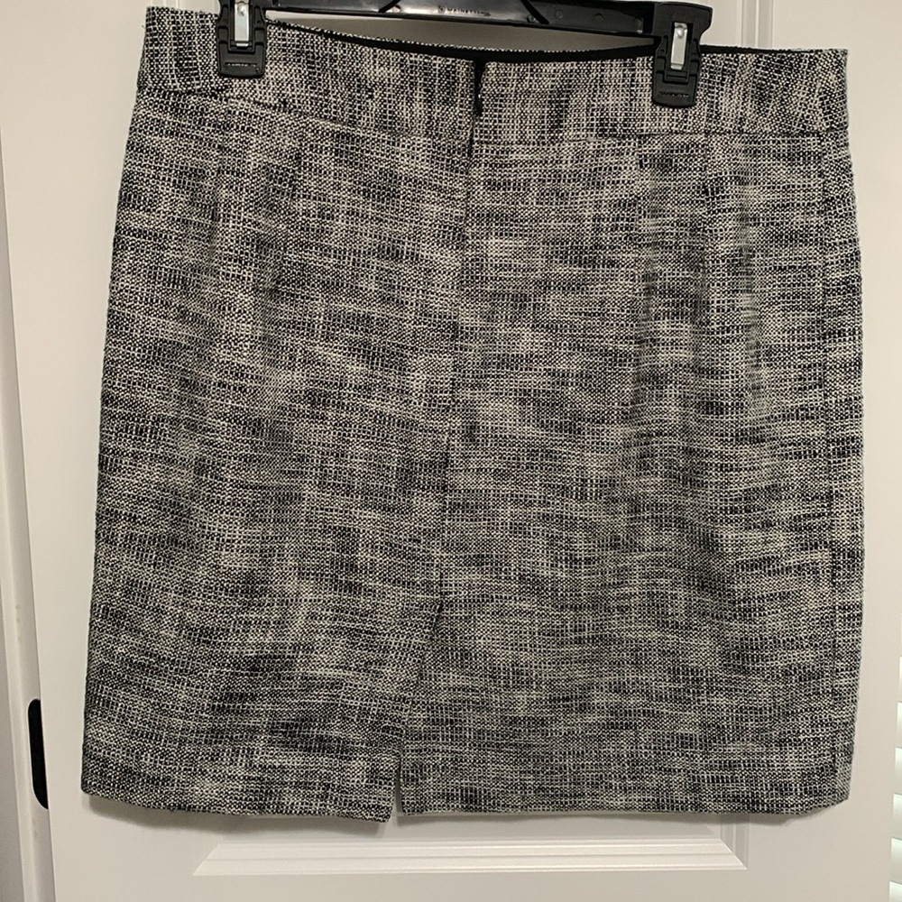 Banana Republic Size 12P Dress Skirt - Picture 2 of 2
